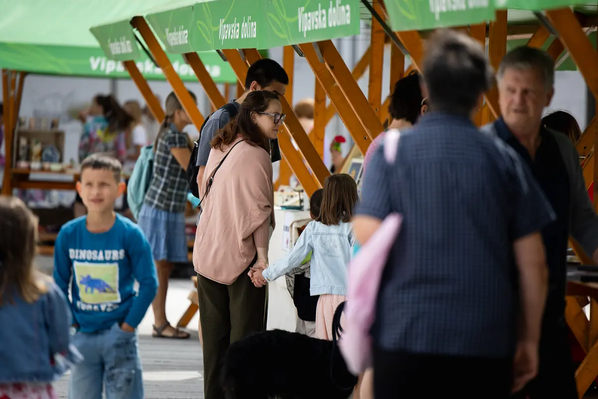 ARTmarket-34.JPG